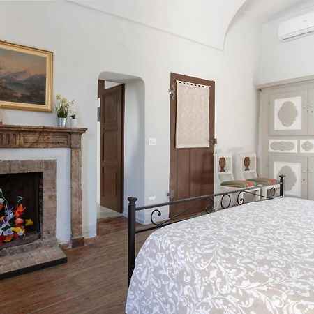 Casa Cecilia Lägenhet Santo Stefano Belbo Exteriör bild