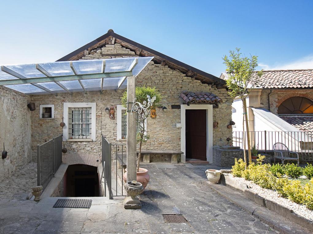 Casa Cecilia Lägenhet Santo Stefano Belbo Exteriör bild