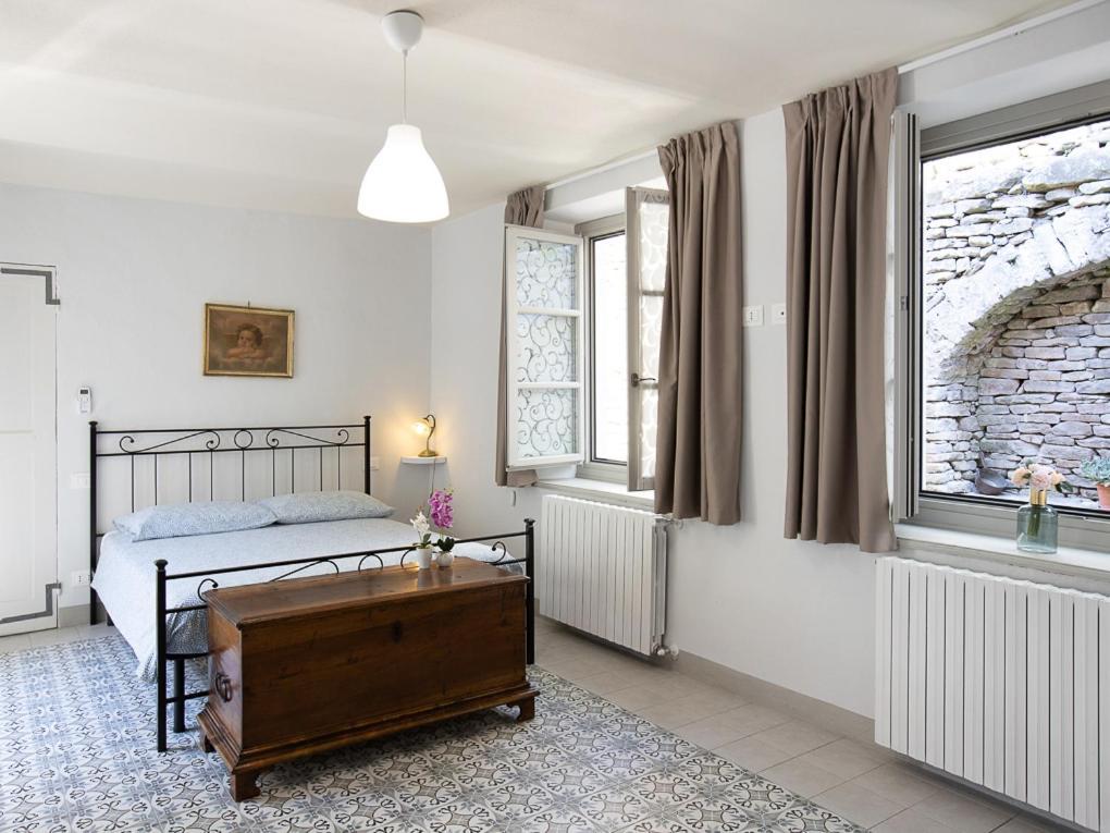 Casa Cecilia Lägenhet Santo Stefano Belbo Exteriör bild
